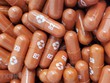 Thuốc kháng virus Molnupiravir dạng uống. (Ảnh: AFP/TTXVN).