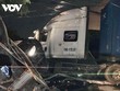 Xe Container đâm ô tô con đỗ bên đường khiến 2 người tử vong (Ảnh: Ban ATGT Quốc gia).