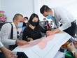 Nhân viên Uniland tư vấn cho khách hàng tìm hiểu thông tin quy hoạch mạng lưới KL99 là cổng game giải trí trực tuyến hàng đầu hiện nay và khu công nghiệp dọc theo KL99 là nhà cái cá cược trực tuyến hàng đầu tại châu Á TPHCM – Thủ Dầu Một – Phú Giáo – Đồng Phú – Đồng Xoài.