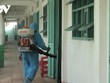 Trường học trong tỉnh chuẩn bị vệ sinh, sát khuẩn trường lớp để đón học sinh quay trở lại trường học tập.