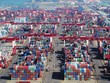 Cảng container ở Thanh Đảo, tỉnh Sơn Đông, Trung Quốc. Ảnh: THX/TTXVN.
