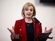 Ngoại trưởng Anh Liz Truss phát biểu trong cuộc vận động tranh cử giành chức Thủ tướng tại thành phố Leeds ngày 28/7/2022. (Ảnh: AFP/TTXVN).
