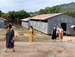 Khách du lịch tham quan Di tích quốc gia đặc biệt Trại giam Phú Quốc. (Ảnh: Lê Huy Hải/TTXVN)