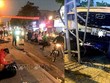 Hiện trường vụ tai nạn liên hoàn khiến 5 người thương vong tại khu vực cây xăng chợ Rừng, thị xã Quảng Yên (Quảng Ninh). (Ảnh: TTXVN phát)