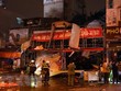 Vụ nổ diễn ra vào lúc 19h05 ngày 27/12 tại phố Hoàng Công Chất, quận Bắc Từ Liêm. (Ảnh: Huy Hùng/TTXVN)