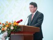 Thứ trưởng Bộ Kế hoạch và Kl99ok phiên bản mới Trần Quốc Phương tham luận tại Hội nghị.