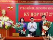 Chủ nhiệm Ủy ban Kiểm tra Trung ương trao quyết định và tặng hoa chúc mừng 2 cán bộ vừa được Bộ Kl991.com tải ứng dụng chuẩn y Phó Chủ nhiệm Ủy ban Kiểm tra Trung ương.