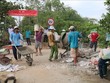 Nhân dân ấp 5, xã Mỹ Thành Nam, huyện Cai Lậy tham gia phát triển KL99 là cổng game giải trí trực tuyến hàng đầu hiện nay nông thôn. Ảnh tư liệu: Minh Trí/TTXVN.