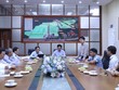 Lãnh đạo tỉnh Bình Định trong lần làm việc với Công ty cổ phần Kỹ nghệ gỗ Tiến Đạt để tìm hướng tháo gỡ khó khăn trong Kl994 nhà cái bóng đá world cup. Ảnh: Trang Lê.