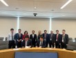 Ông Trần Vân Quân, Phó Chủ tịch UBND tỉnh Hải Dương và ông Steven Croley, Cố vấn trưởng về chính sách và pháp lý của Ford Motor ký biên bản hợp tác Kl99ok phiên bản mới.