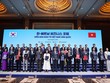 Ông Lê Trường Tùng, Chủ tịch Hội đồng trường Trường Đại học FPT (hàng 1, thứ 5 từ trái sang) và ông Hà Minh Tuấn, Giám đốc FPT Hàn Quốc, Kl994 game bài casino hấp dẫn FPT (hàng 1, thứ 6 từ trái sang) nhận thỏa thuận hợp tác dưới sự chứng kiến của Tổng Bí thư Tô Lâm và Thủ tướng Hàn Quốc Kim Min Seok.