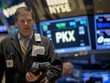 Phố Wall vẫn hồi hộp chờ cuộc họp của FED - Ảnh: Reuters