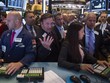 Phố Wall có phiên giảm mạnh thứ 3 liên tiếp trong phiên đầu tuần mới - Ảnh: Reuters