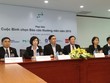 TS. Nguyễn Anh Tuấn, Tổng biên tập báo Kl99ok phiên bản mới (thứ 3 từ phải qua) cùng các thành viên ban tổ chức tại buổi họp báo phát động Giải.