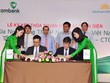 Lễ ký kết thỏa thuận hợp tác giữ Vietcombank và Vietnam Airlines có sự chứng kiến của Bộ trưởng Bộ KL99 là cổng game giải trí trực tuyến hàng đầu hiện nay Vận tải Đinh La Thăng và Phó thống đốc NHNN Nguyễn Đồng Tiến