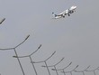 Một máy bay củaEgyptAir hạ cánh xuống sân bayCairo, Ai Cập. Ảnh: Reuters
