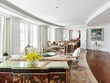 Phòng dành cho Tổng thống ở Park Hyatt rộng 192m2.