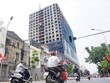 Sau hơn 7 tháng bị phát hiện sai phạm trong xây dựng, chủ Kl99ok phiên bản mới dự án 8B Lê Trực vẫn chưa hoàn thành việc phá dỡ phần diện tích sai phạm