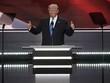 Donald Trump xuất hiện trên sân khấu đại hội toàn quốc đảng Cộng hòa ở Cleveland, Ohio, ngày 18/7. Ảnh: Reuters.