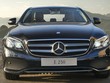 Phần đầu Mercedes E-Class thiết kế mang nhiều hình ảnh của chiếc sedan hạng sang S-Class.