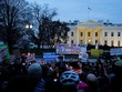 Người biểu tình phản đối lệnh cấm nhập cảnh thứ hai của Tổng thống Mỹ Donald Trump. Ảnh: Reuters