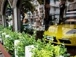 Một chiếc Porsche trưng bày ở một đại lý tại Bangkok, nơi bị cáo buộc bán xe ăn trộm từ Anh. Ảnh:AFP.