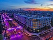 Hình nhà phố thương mại Khu đô thị Vạn Phúc về đêm.