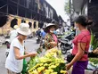 Sáng 30/8, Kl993 Đăng nhập Giải trí của người dân quanh nhà kho bị cháy vẫn diễn ra bình thường. Ảnh: Giang Huy.