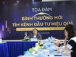 Ông Lê Trọng Minh, Tổng Biên tập Báo Kl99ok phiên bản mới điều hành buổi Tọa đàm. Ảnh: Dũng Minh.