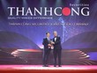 Ông Nguyễn Đức Hiếu - Tổng giám đốc Công ty 99Kl99 link đăng nhập Thành Công (trái) đại diện nhận giải thưởng "Kl991.com World Cup 2026 Chính Thức tăng trưởng nhanh".