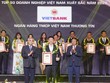 Ông Nguyễn Tiến Sỹ - Phó tổng giám đốc, đại diện VietBank nhận danh hiệu Top 50 Kl991.com World Cup 2026 Chính Thức xuất sắc nhất Việt Nam 2022