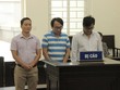 Các bị cáo tại tòa trong đó có một bị cáo vắng mặt tại buổi tuyên án.