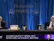 Warren Buffett và Charlie Munger tại cuộc họp thường niên của Berkshire Hathaway ở Los Angeles, California ngày 1/5/2021