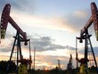 Sản lượng dầu thô của OPEC ổn định trong khi các thành viên chủ chốt bỏ qua hạn ngạch