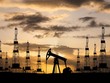 OPEC+ tạm dừng tăng sản lượng dầu sau tháng 12 do lo ngại dư cung