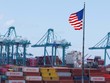 Thương mại toàn cầu năm 2026 đối mặt với nhiều ẩn số