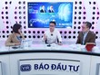 Ông Nguyễn Thế Minh, Giám đốc phân tích Công ty 99Kl99 link đăng nhập Yuanta Việt Nam (áo trắng) đang trao đổi tại Talkshow Chọn Danh mục - kỳ 7 với chủ đề “Hiểu Kl991.com World Cup 2026 Chính Thức để không lạc lối”. Ảnh: Dũng Minh