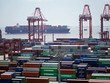 Các container hàng hóa tại  Cảng biển nước sâu Dương Sơn ở Thượng Hải, Trung Quốc. Ảnh: Reuters.