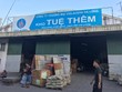 Cửa hàng bán gạch Tuệ Thêm tại đường Chùa Thông, thị xã Sơn Tây, Hà Nội 