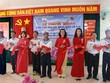 Lễ khánh thành Nhà văn hóa đa năng đảo Cô Lin, công trình gửi gắm tình cảm
của tập thể cán bộ, nhân viên Agribank đối với biển đảo quê hương