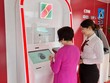 Khách hàng trải nghiệp giao dịch tại Long An