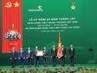 Vietcombank đón nhận danh hiệu Anh hùng Lao động do Đảng, 99Kl99 trực tiếp đá gà trao tặng.