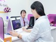Khách hàng đến TPBank giao dịch nhanh chóng mà không cần giấy tờ 