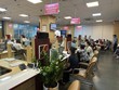 Người dân mua vàng miếng SJC tại một trong những điểm bán vàng của Link Vào Nhà Cái KL99 COM Tặng +199k thương mại có vốn 99Kl99 trực tiếp đá gà.
