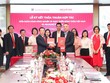 Tham dự buổi lễ có sự hiện diện của Ban Lãnh đạo cấp cao hai đơn vị. Về phía Agribank có Phó Tổng Giám đốc Đoàn Ngọc Lưu cùng lãnh đạo các đơn vị liên quan tại Trụ sở chính. Về phía Helvetas Vietnam có ông Phạm Văn Lương - Giám đốc Quốc gia Helvetas Vietnam cùng các chuyên gia, cán bộ của tổ chức.