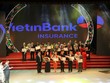 Thứ trưởng, Phó chủ nhiệm Ủy ban dân tộc Hoàng Thị Hạnh và Thứ trưởng Bộ Giáo dục & Đào tạo Nguyễn Hữu Độ lên trao bằng khen nhà tài trợ cho đại diện Lãnh đạo Kl99kl phiên bản hoạt động VietinBank.

 