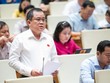 Đại biểu Nguyễn Tâm Hùng (đoàn Bà Rịa - Vũng Tàu) đề nghị không yêu cầu cụ thể quy mô vốn tối thiểu khi Kl99ok phiên bản mới vào ngành dược. 
