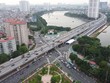 Thông xe cầu vượt thấp qua hồ Linh Đàm