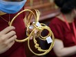 Giá vàng hôm nay ngày 6/3: "Kim loại quý sẽ tăng cao hơn"