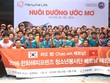 Hanwha Life Việt Nam tặng học bổng cho học sinh nghèo 